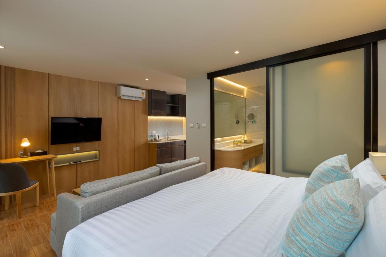 Отель Wyndham Garden Naithon Phuket Экстерьер фото
