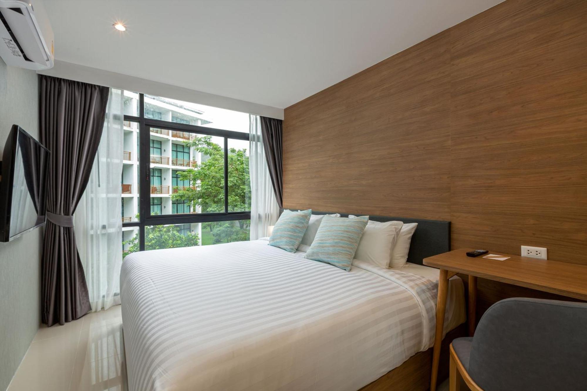 Отель Wyndham Garden Naithon Phuket Экстерьер фото