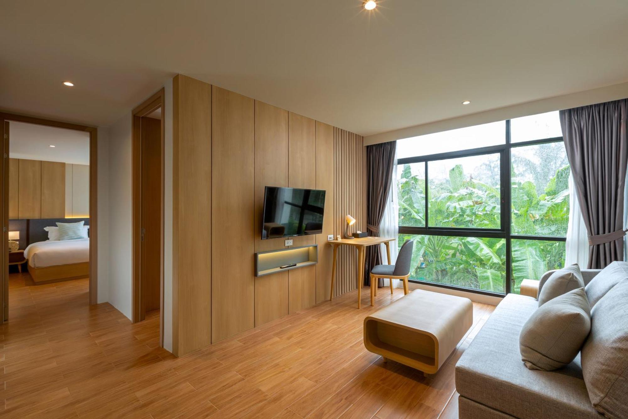 Отель Wyndham Garden Naithon Phuket Экстерьер фото