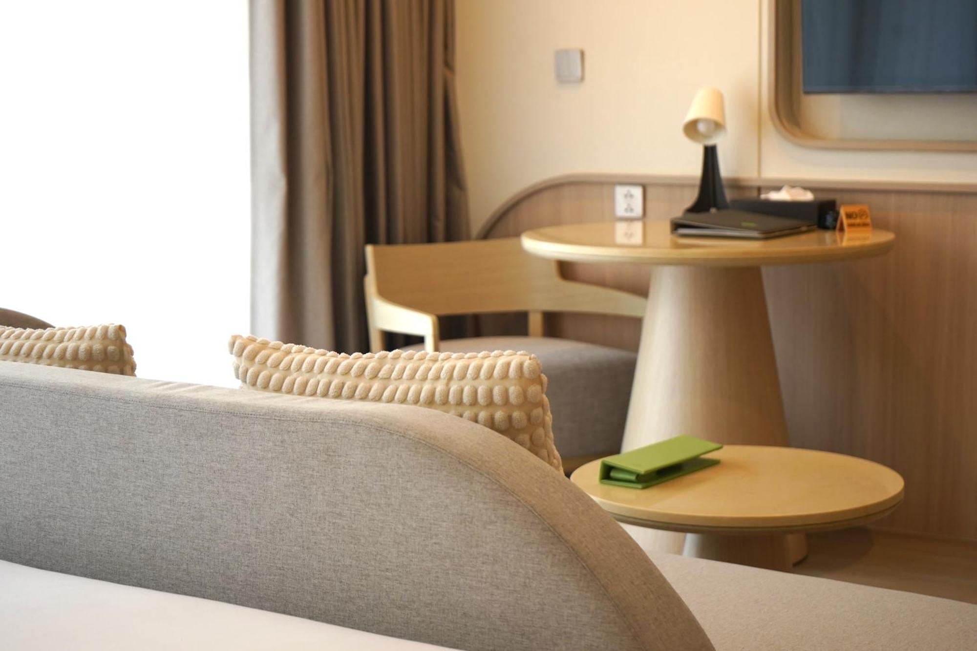 Отель Wyndham Garden Naithon Phuket Экстерьер фото