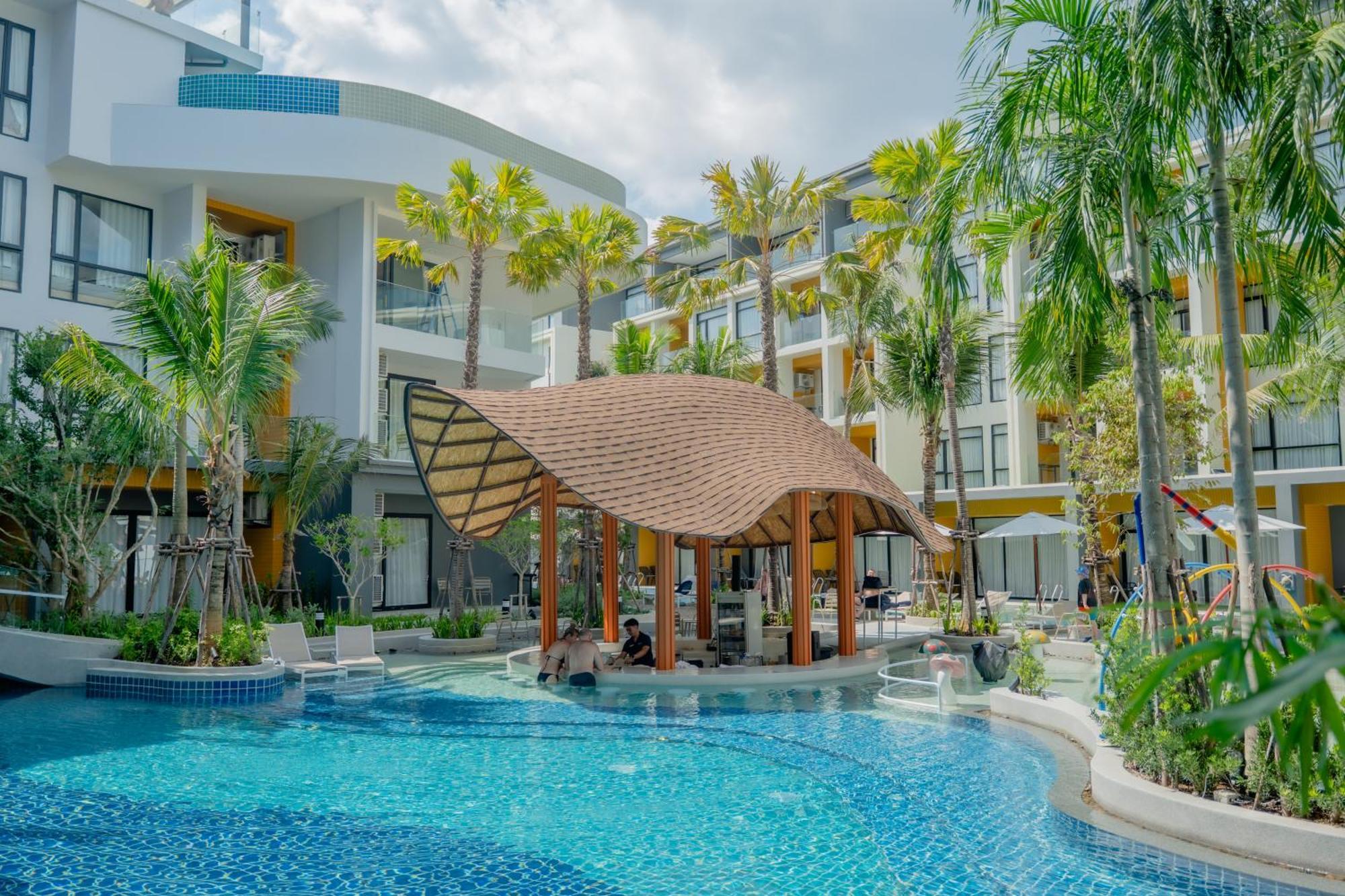 Отель Wyndham Garden Naithon Phuket Экстерьер фото