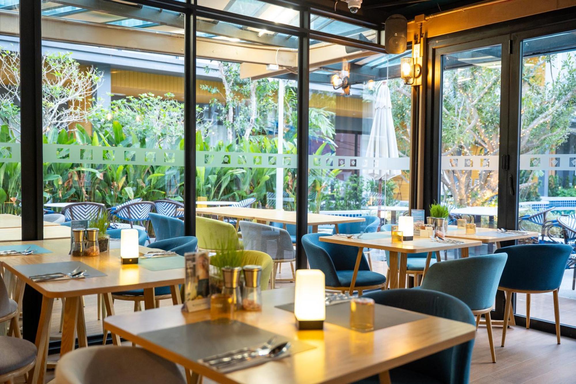 Отель Wyndham Garden Naithon Phuket Экстерьер фото